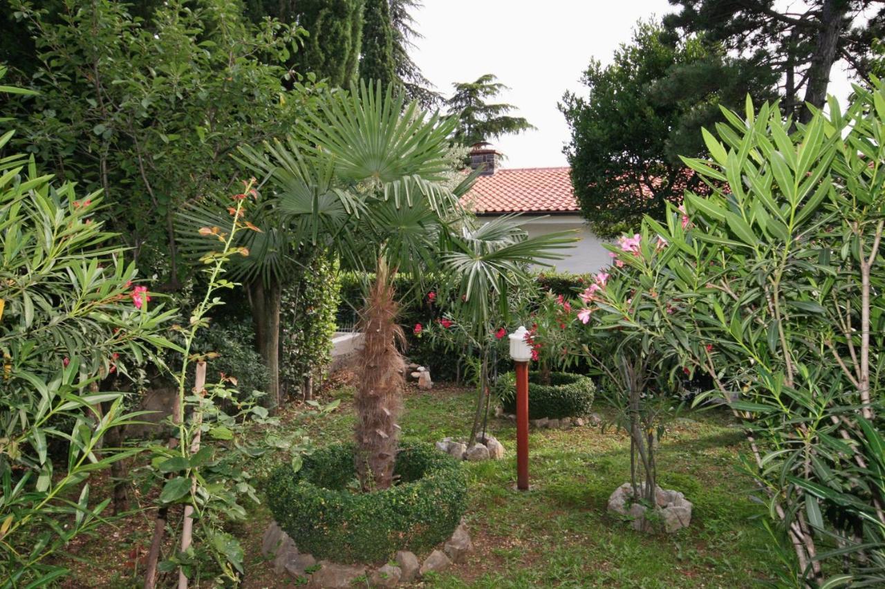 Apartments With A Parking Space Selce, Crikvenica - 5531 Exterior photo