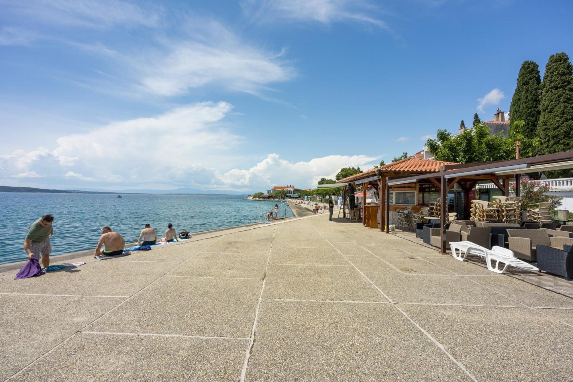 Apartments With A Parking Space Selce, Crikvenica - 5531 Exterior photo